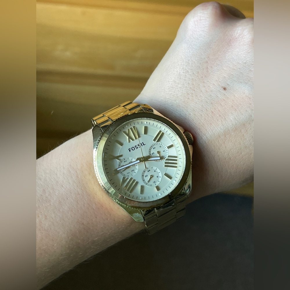 Fossil gold watch